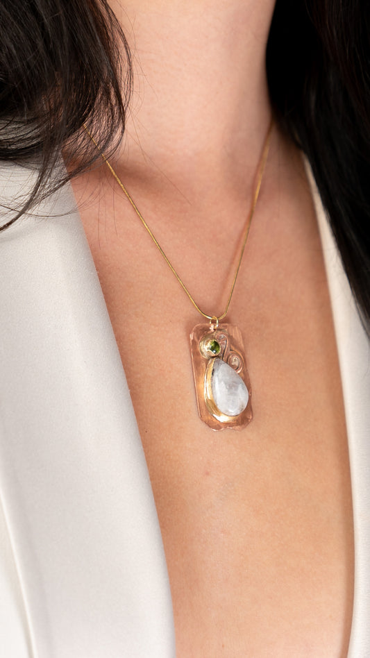 Moonstone Drop & Peridot Goldplated Necklace