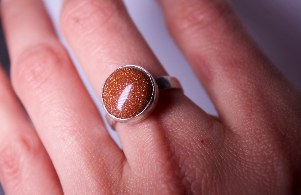 Beautiful Glittery Silver GoldStone Ring